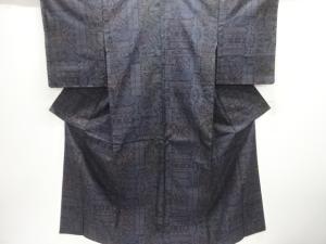 花更紗模様織り出し本場泥大島紬着物